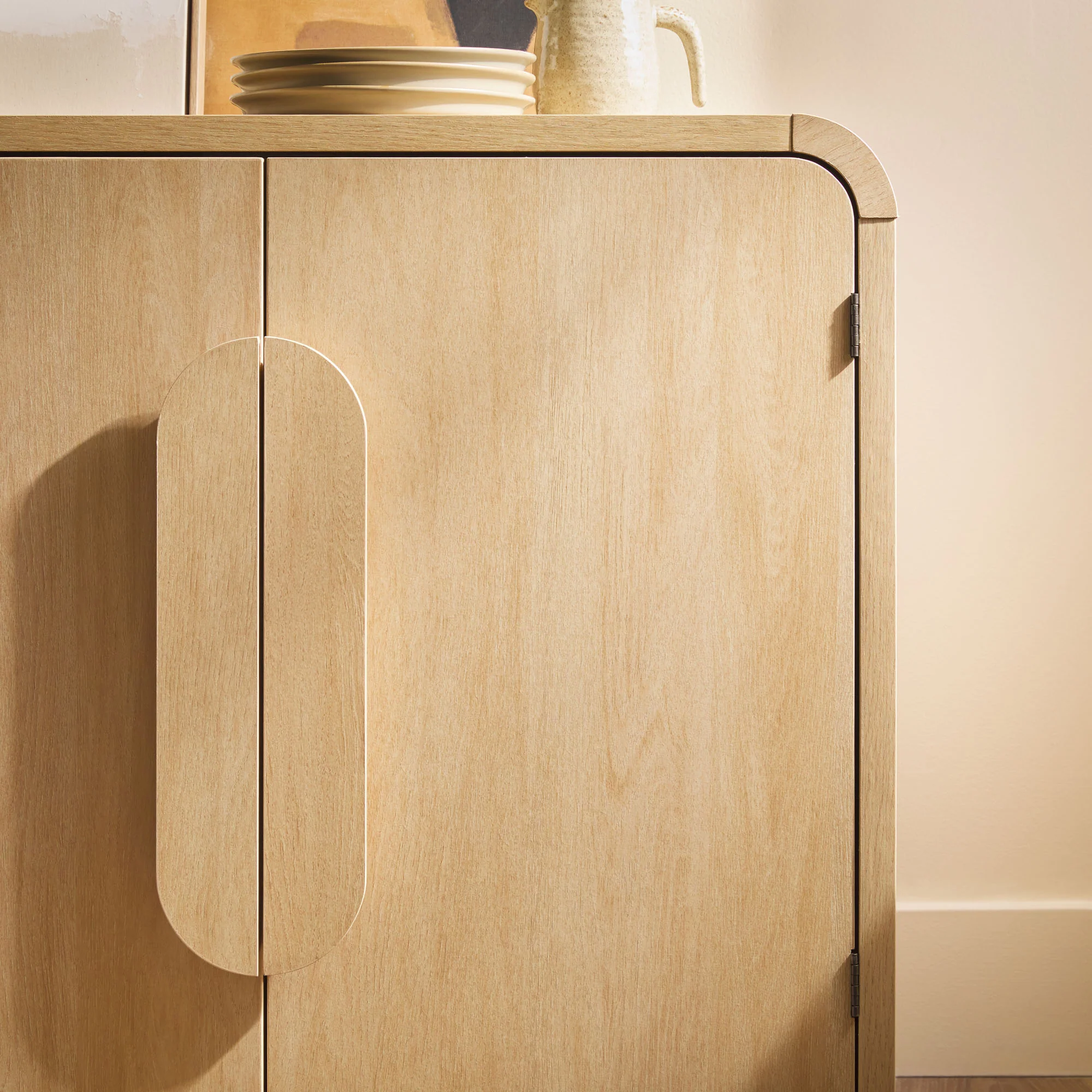 Chantelle Modern Curved Buffet Sideboard and TV Stand - Image 12