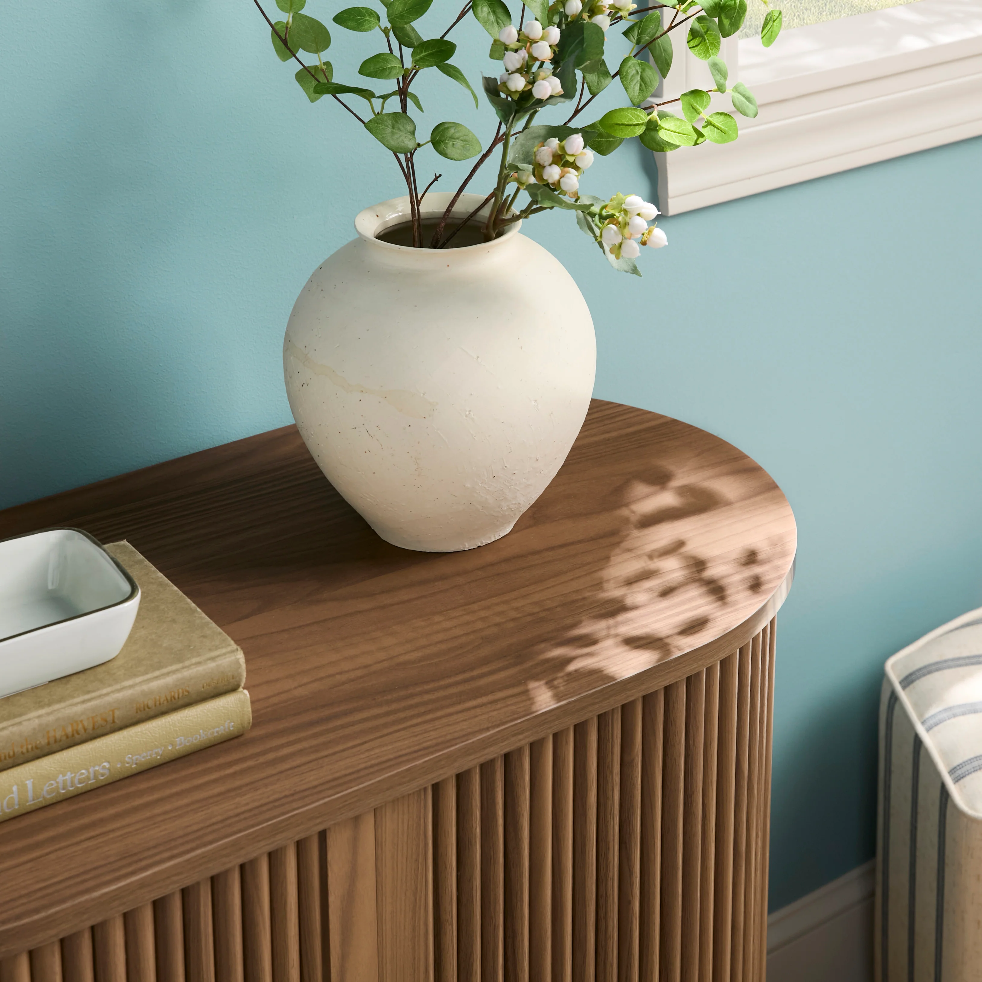 Chloe Modern Reeded Entryway Accent Cabinet - Image 7