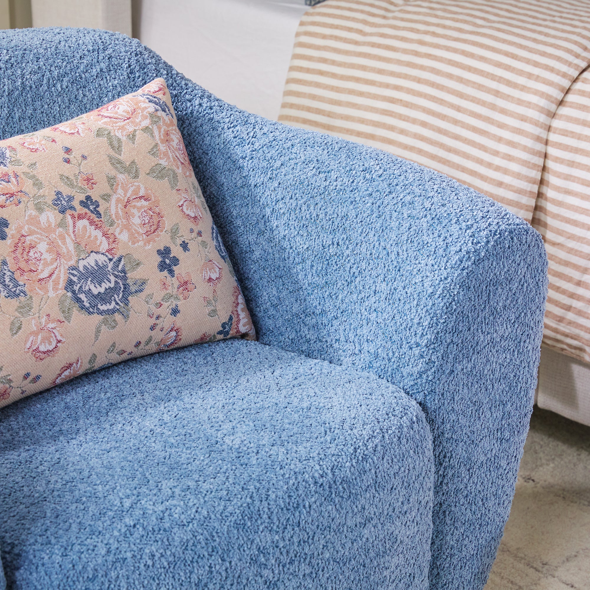 Linley Contemporary Boucle Easy Assembly Upholstered Small Accent Chair - Image 17