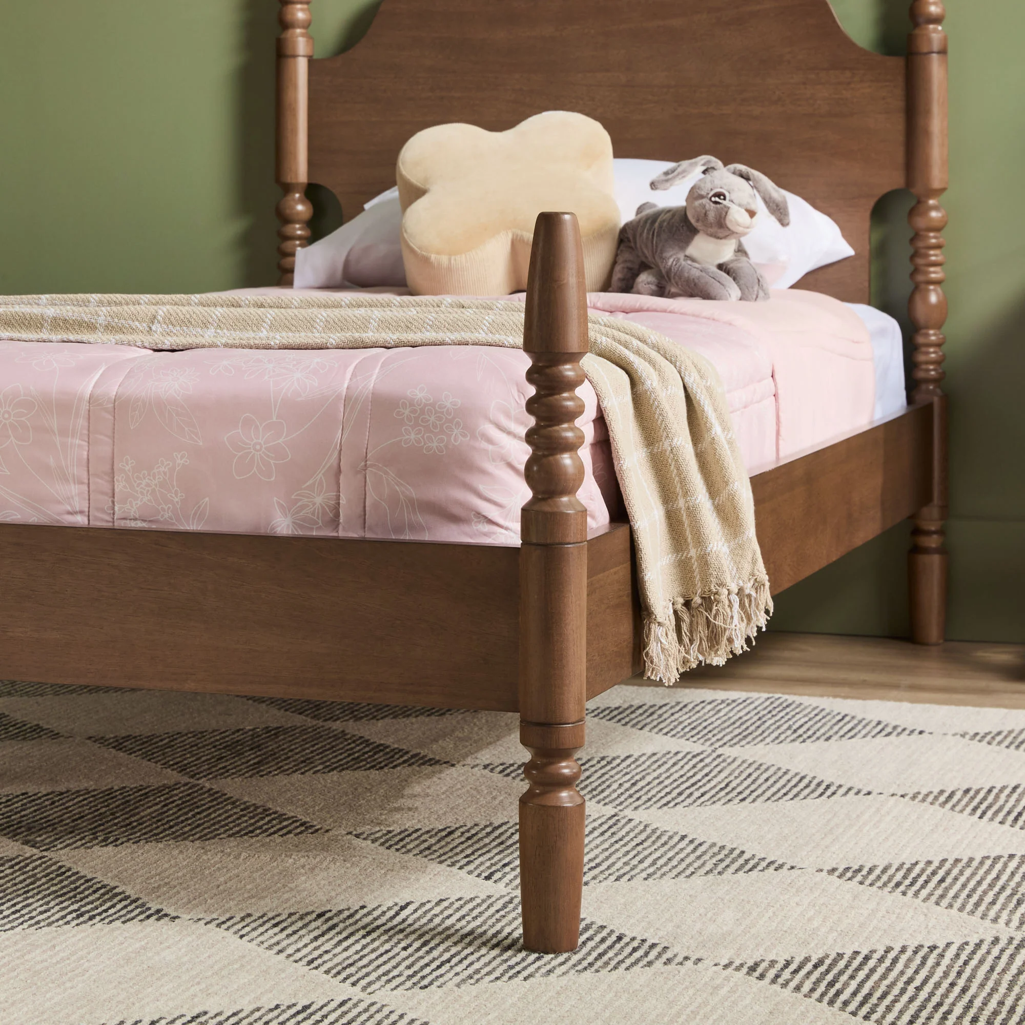 Traditional Vivienne Easy Assembly Solid Wood Twin Bedframe - Image 8