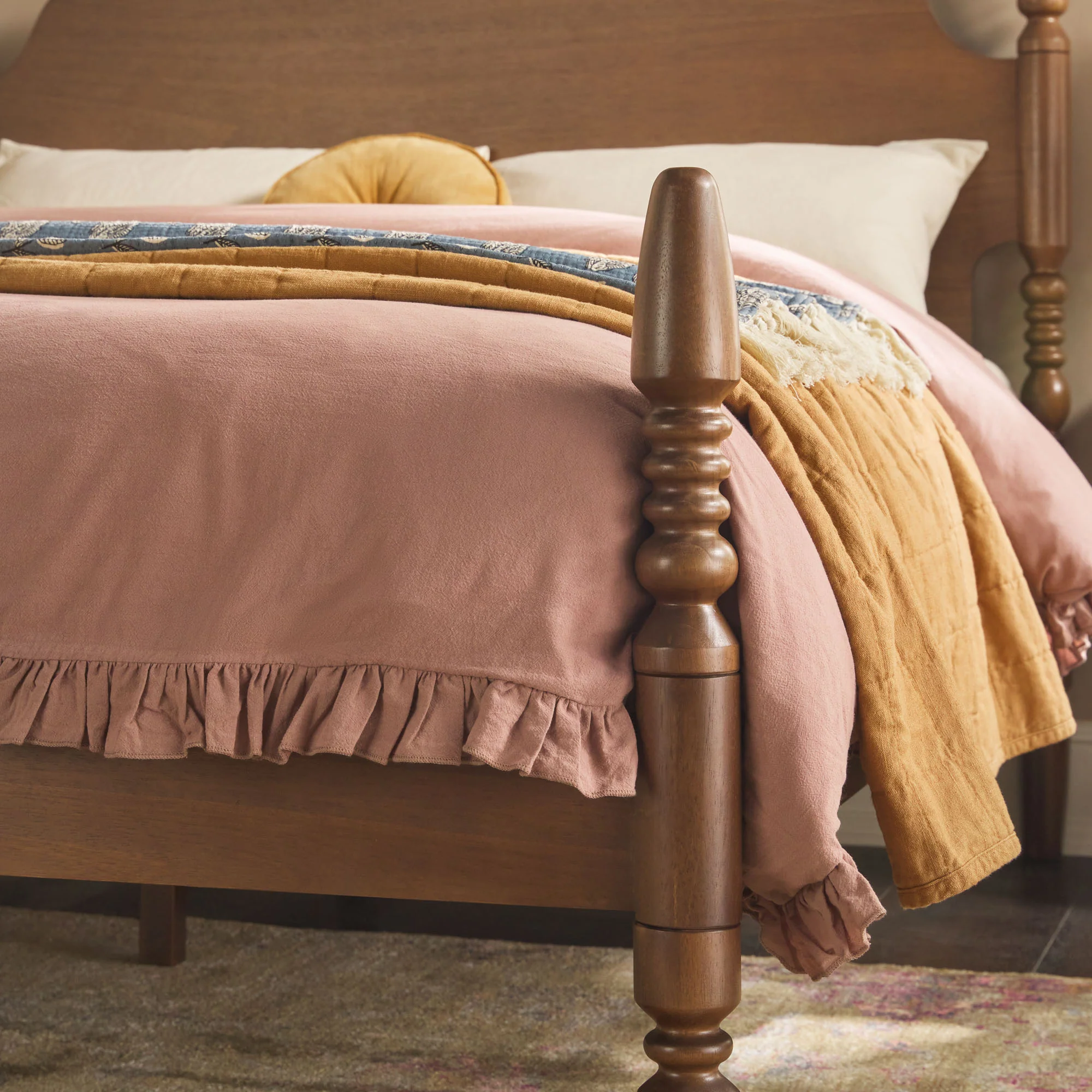 Traditional Vivienne Easy Assembly Solid Wood Bed - Image 21