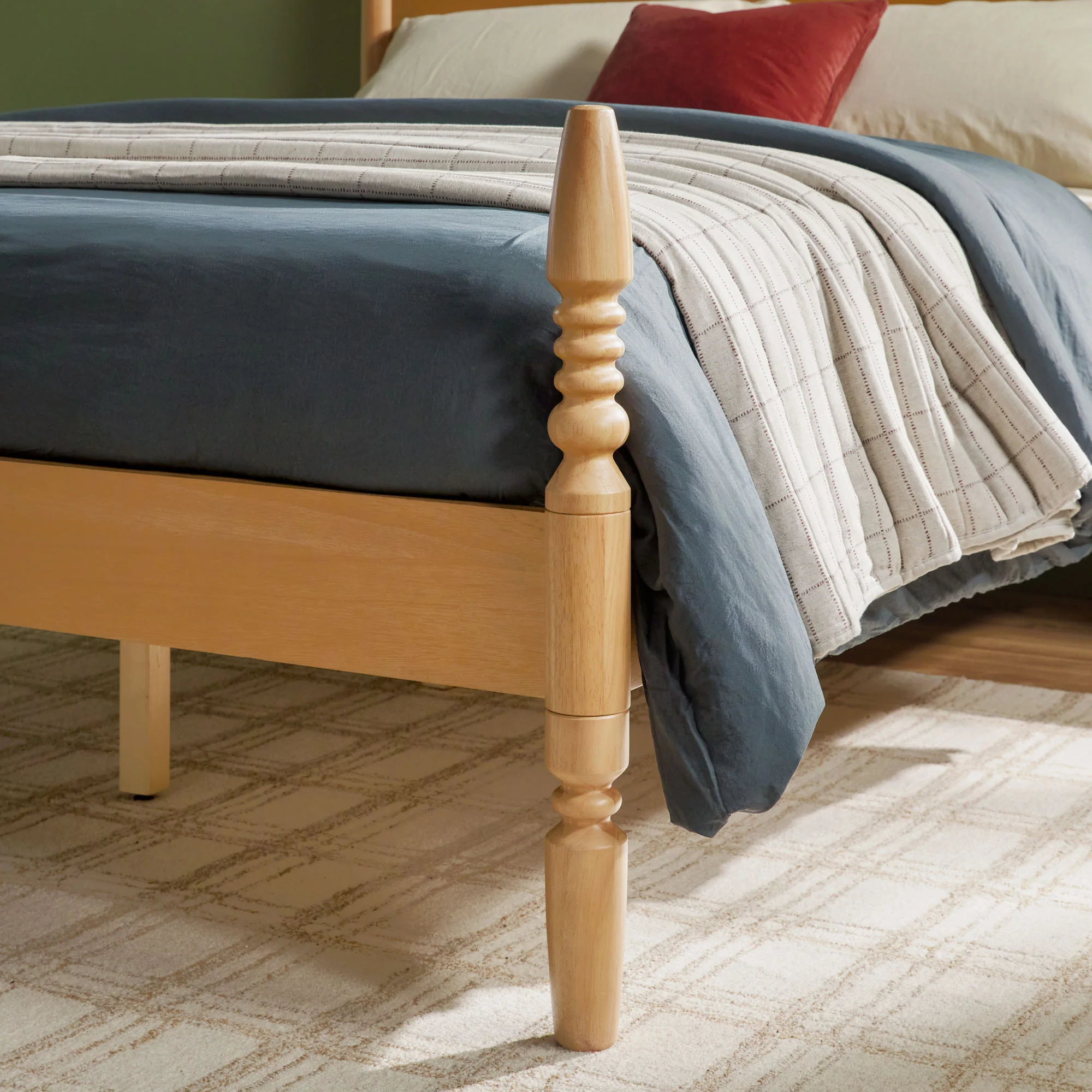 Traditional Vivienne Easy Assembly Solid Wood Bed - Image 28