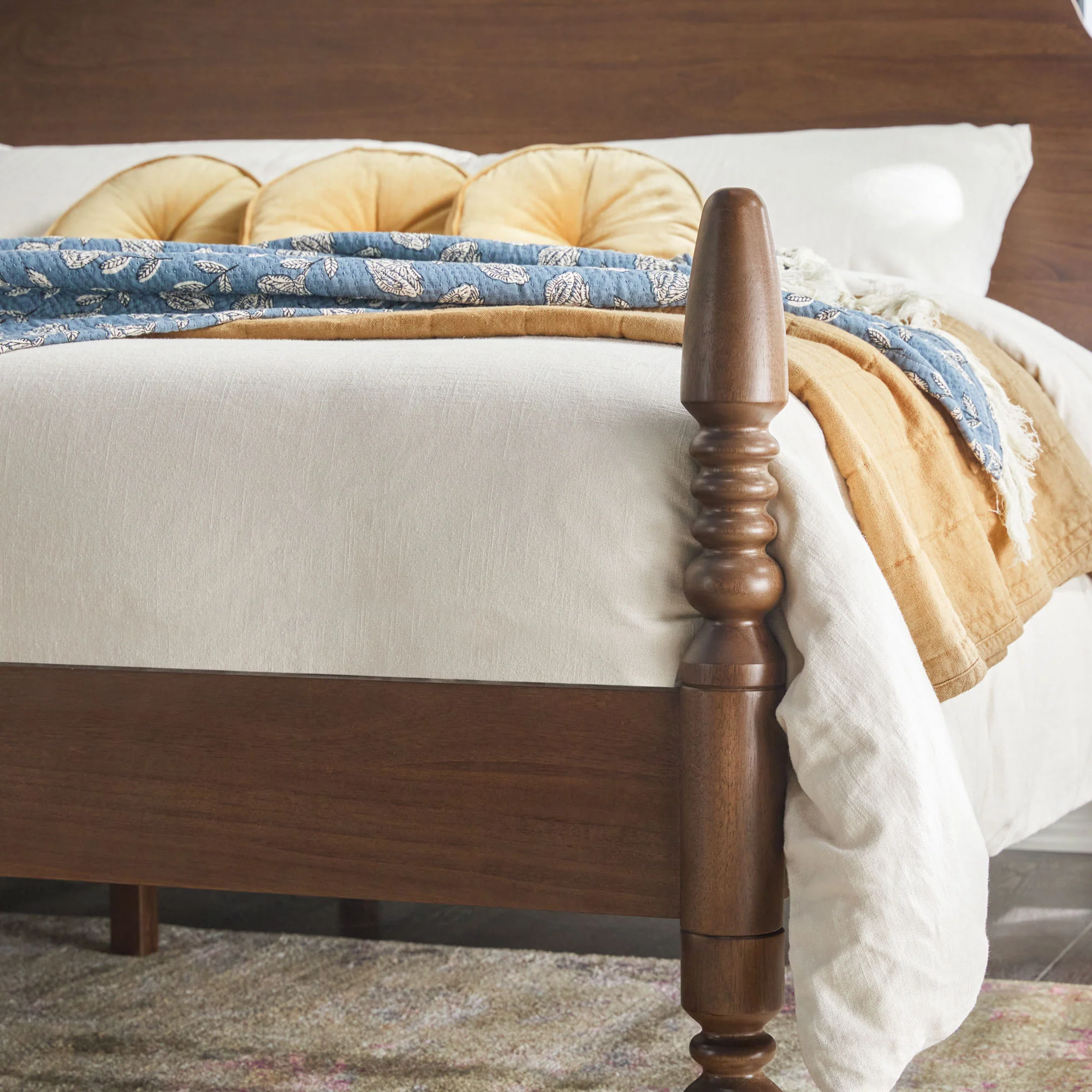 Traditional Vivienne Easy Assembly Solid Wood Bed - Image 8